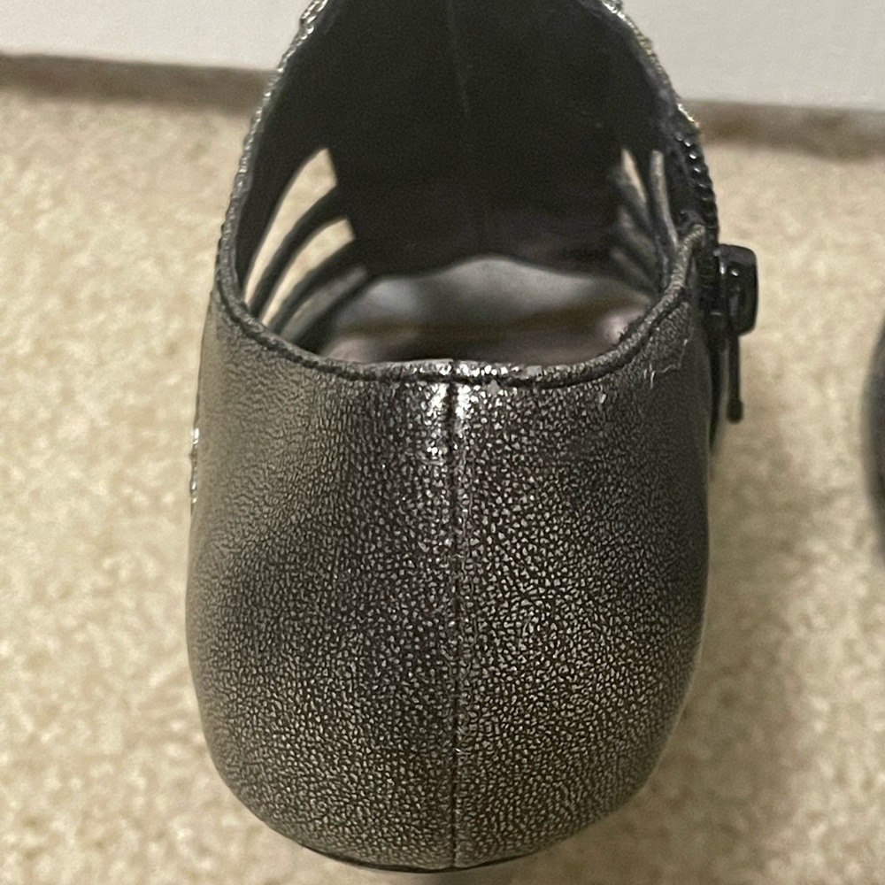 High Heels - Picture 6 of 13